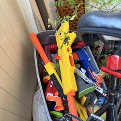 Free Box  Toys Nerf Guns