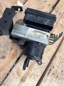 OEM 47660 ZP00A 05-08 Nissan Pathfinder Xterra ABS Pump Anti Lock Brake Module