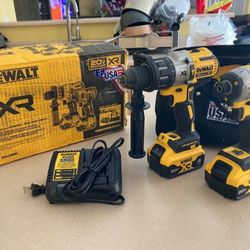 DEWALT XR BRUSHLESS HAMMERDRILL/IMPACT DRIVER KIT