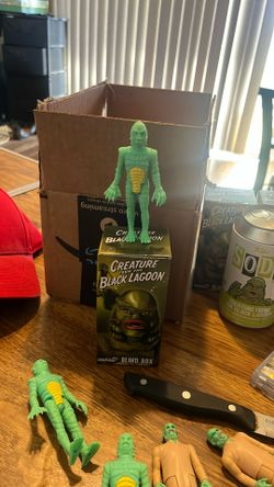 Creature from a black lagoon blind box loose figure