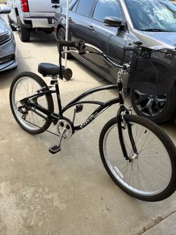 Electra beach cruiser 7 speed in excellent shape