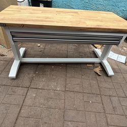 Husky Workbench