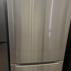 VISSANI MDBF18SS 18.7 cu. ft. Bottom Freezer Refrigerator 5QEX