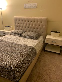 Bedroom set