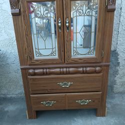 Dresser  with mirrors