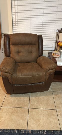 3 piece recliner furniture set- rug