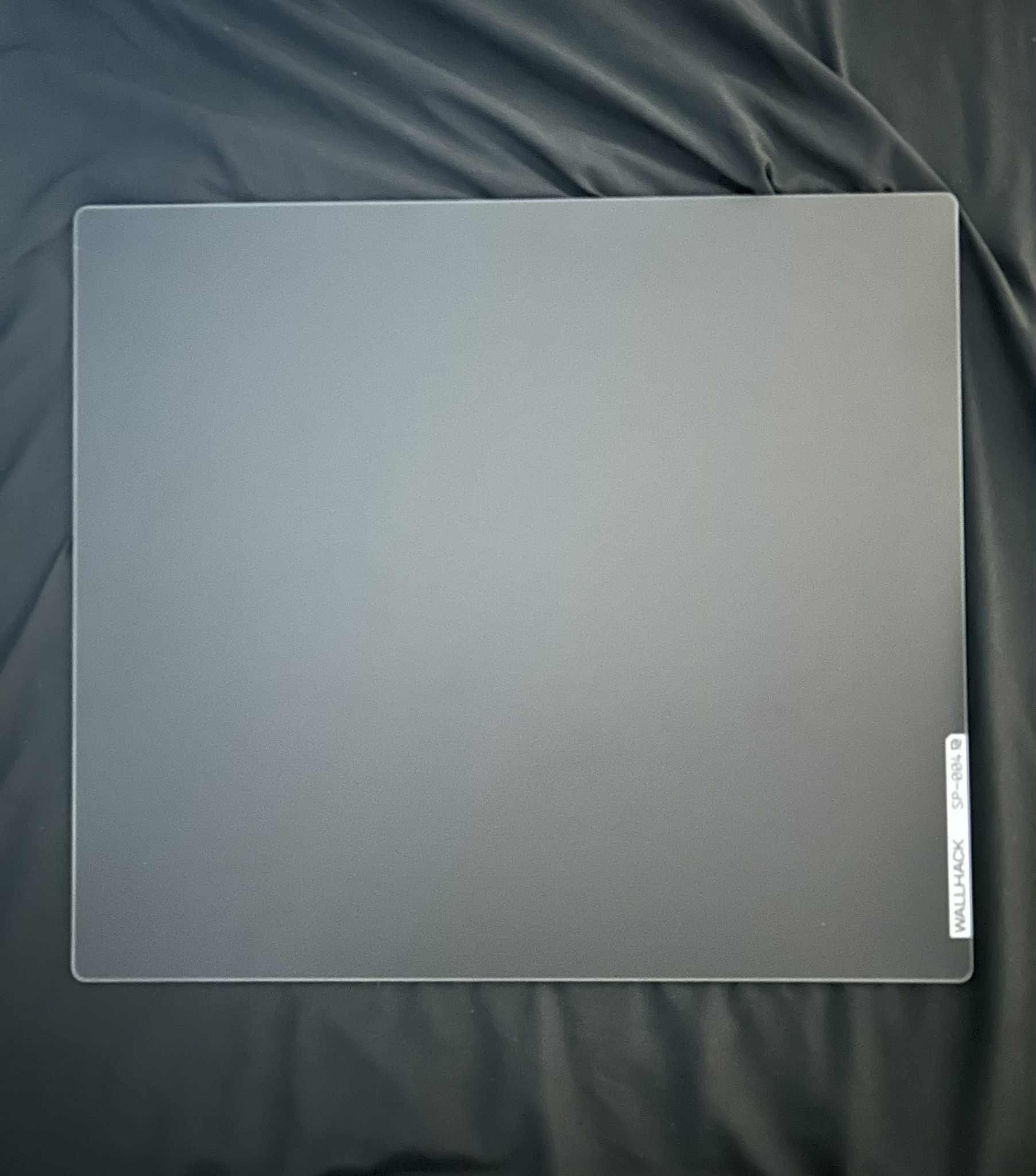 Wallhack SP-004 Glass Mousepad (Black)