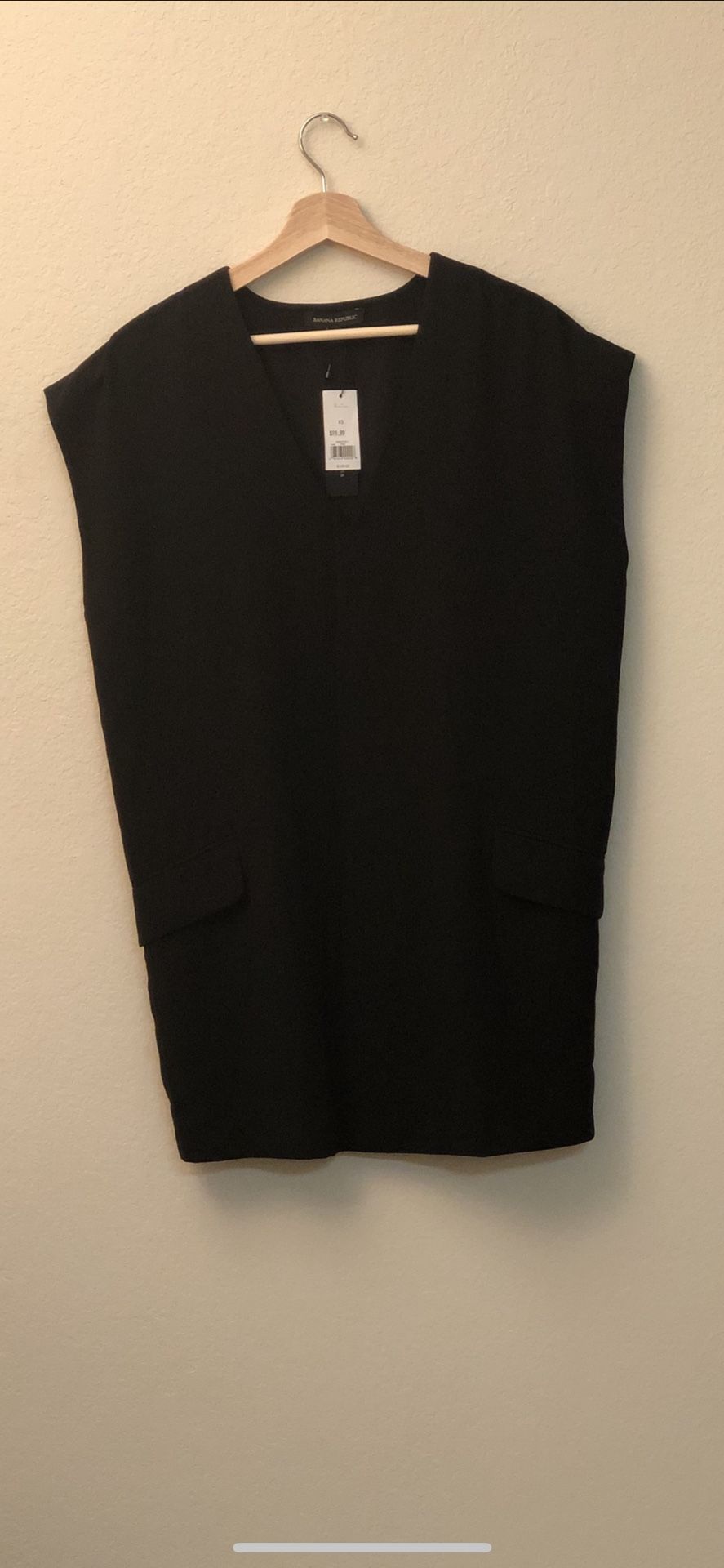 Banana republic black cocoon dress - New with tags