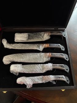 5 Piece Handmade Chef Set With Box For Urgent Sale