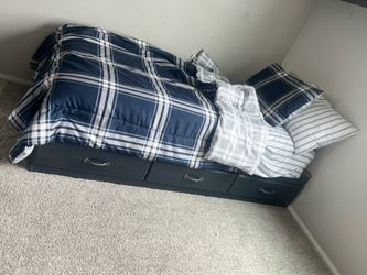 Bedroom set