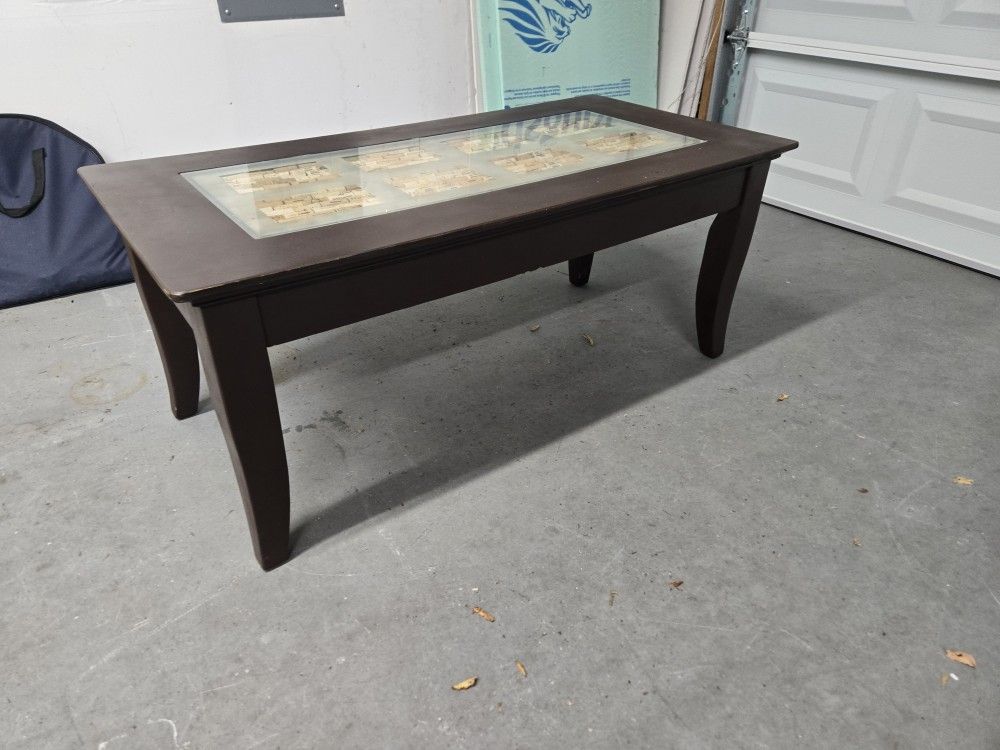 Coffee Table With Glass Inset And Wine Corks