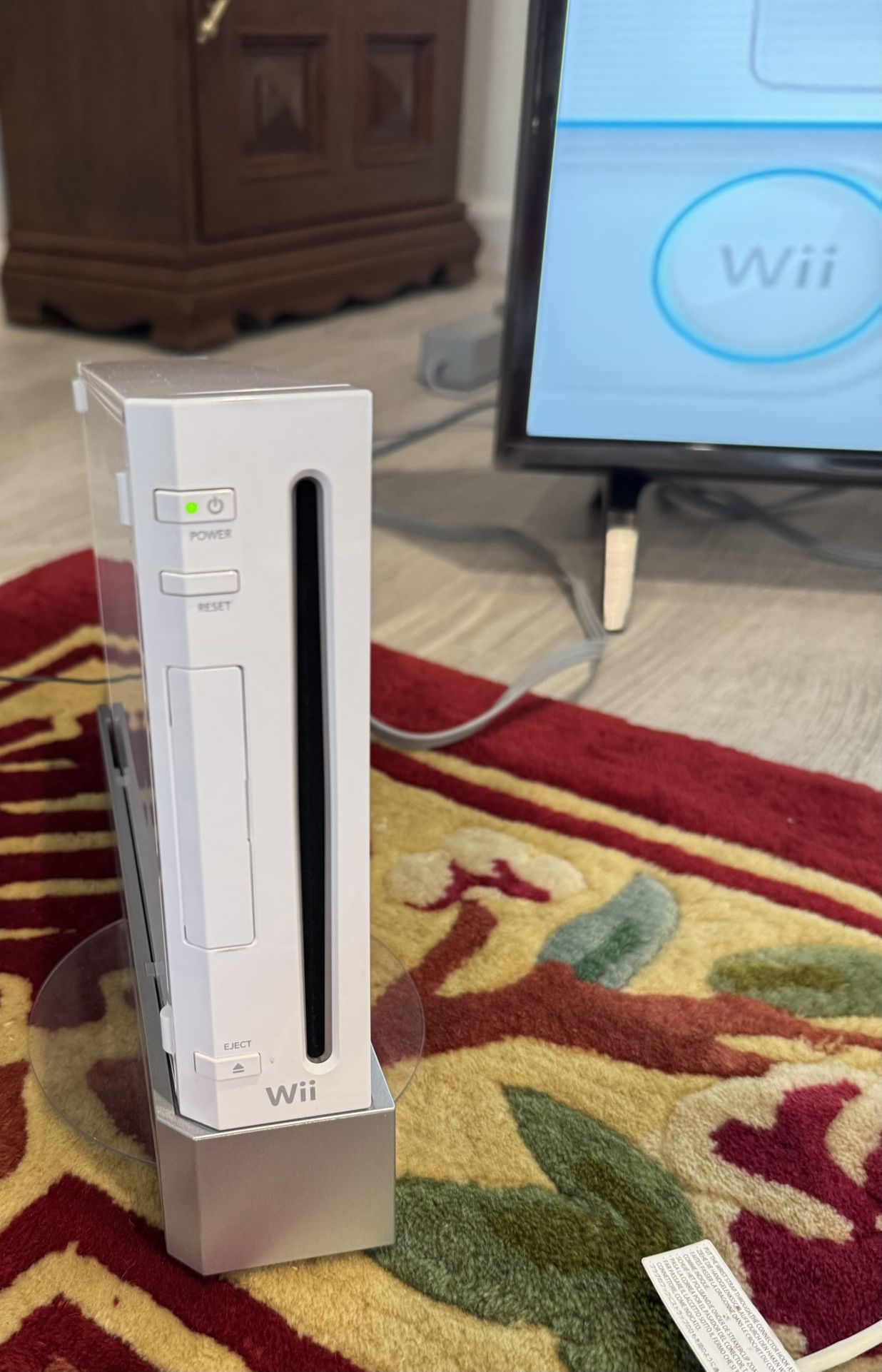 Wii Model # RVL-001 GameCube Compatible