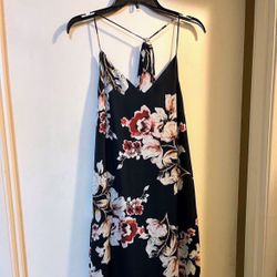 Zara long floral Dress(Medium Size) (Pick up🛒 In Bellevue) *Check out my Other Posts 🎁