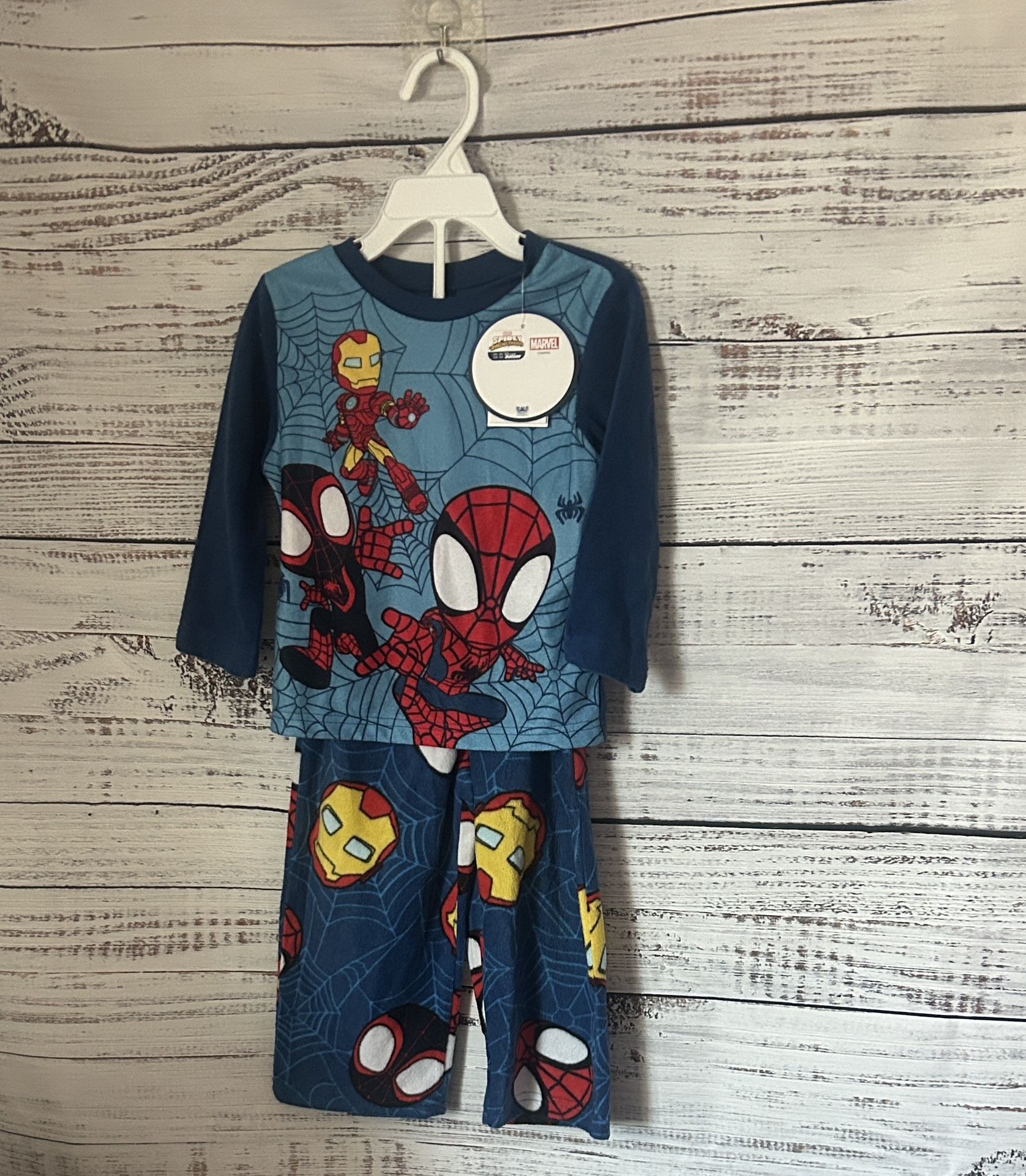 NWT spidey and friends pajama set size 3t