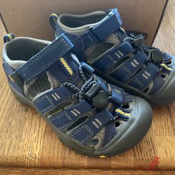 Keen Toddler Size 10 Shoes