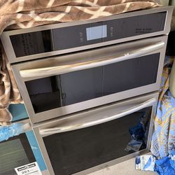 Frigidaire Electric Built In Wall Oven (Double)