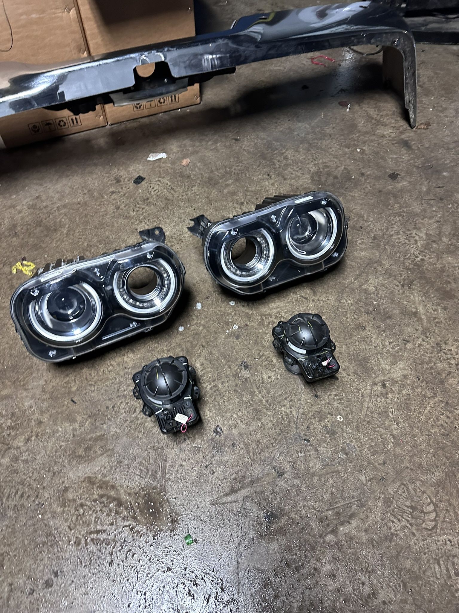 2020 Challenger Hid Headlight