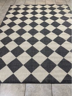 8x10 Outdoor area rug