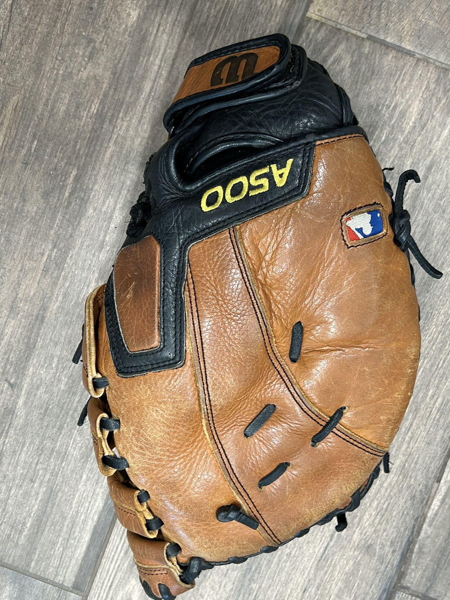 Used First Base Glove Wilson 12”