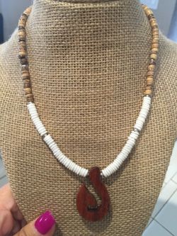 Beautiful and rare collar $5