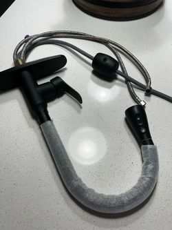 Brand New Modern Matte Black Kitchen Faucet