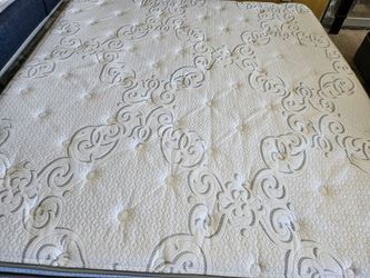 Serta Perfectsleeper King Pillowtop Mattress And Box Spring 🌙