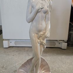 2' Ceramic Venus De Milo-Esque Seashell Statue Art Sculpture