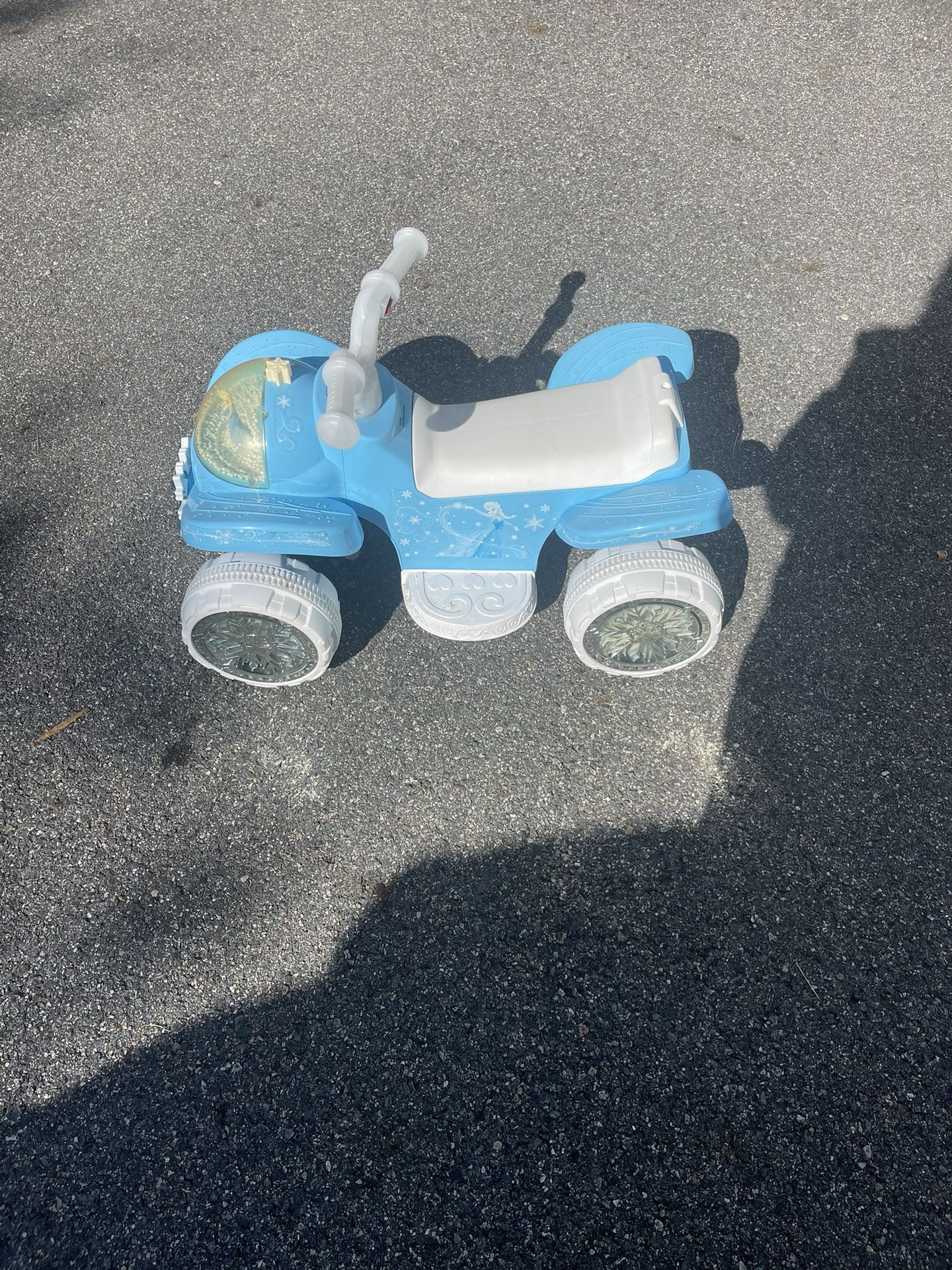 Frozen ride On toy