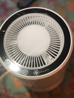 Levoit Hepa air purifier with two replacement filters