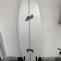 Surfboard 6’2