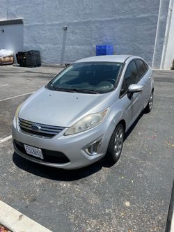 2012 Ford Fiesta SE