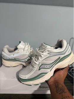 Saucony Green