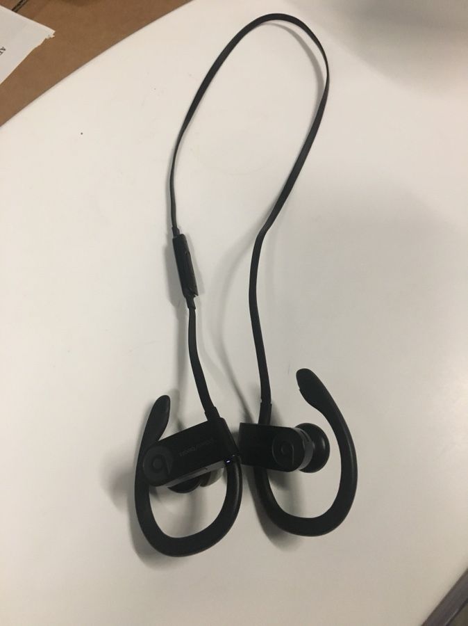 Powerbeats 3