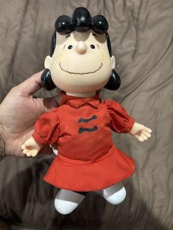 Vintage 1952 Peanuts Lucy Van Pelt Doll / Knotts Berry Farm