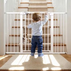 New 29-55” Wide, 30” High Baby/Dog Gate, PressGuard P7, Auto Close, Pressure Mounted No Drilling