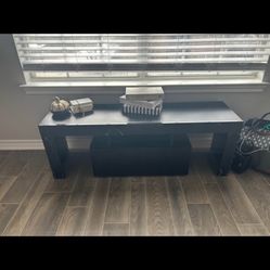 Black wood and glassv tv stand