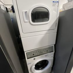 Speed Queen Washer And Gas Dryer 27”