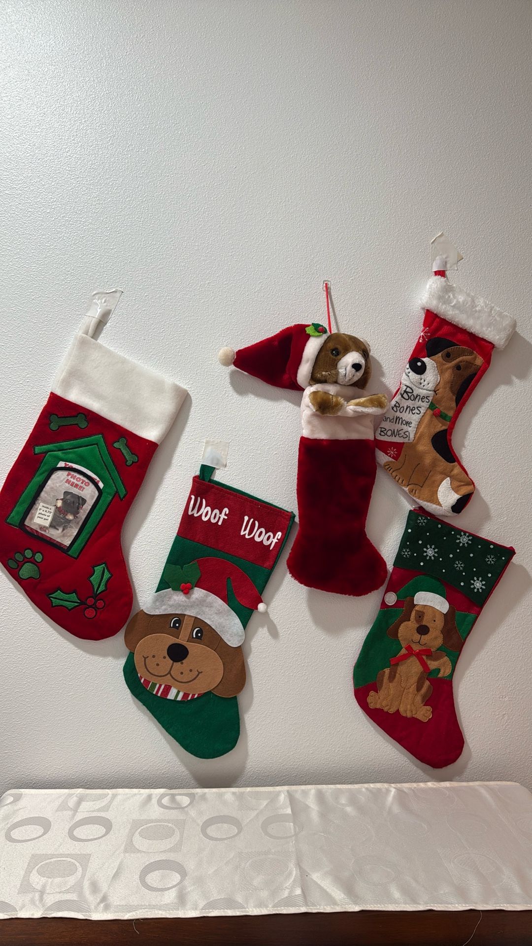 Christmas Socks For Dogs ๐ถ