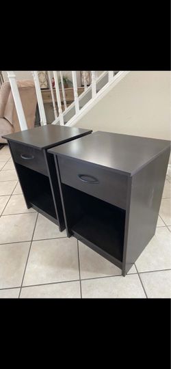 Two nightstand very good condition