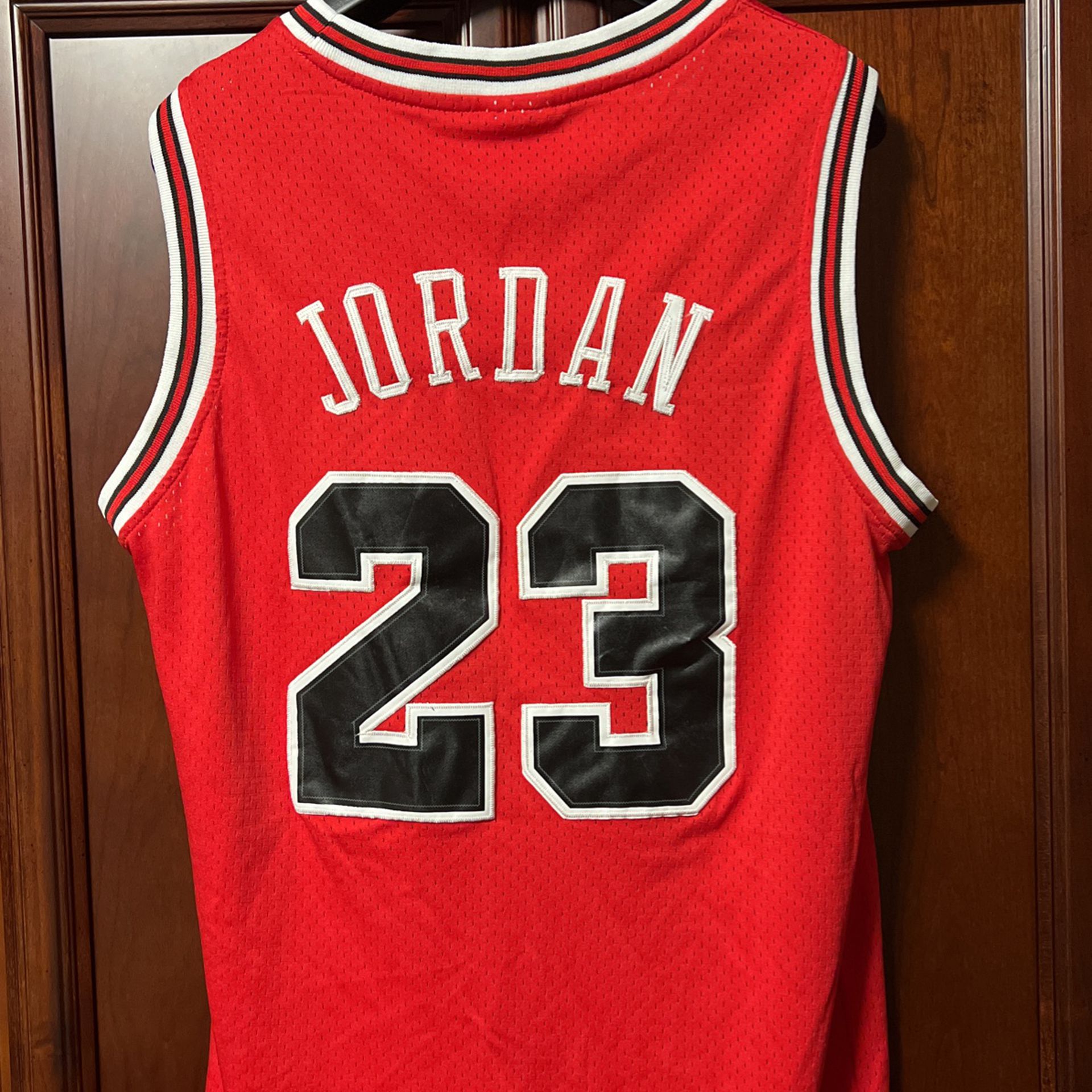 NBA Chicago Bulls Michael Jordan #23 Red Jersey! 