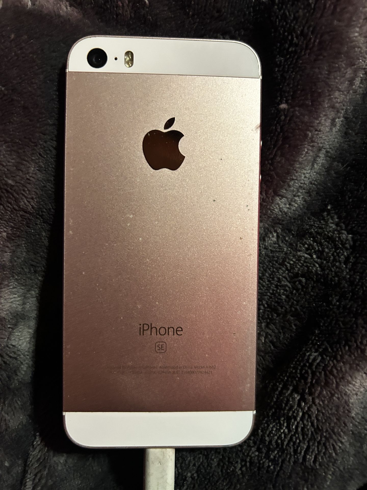 iPhone 5 SE Rose Gold