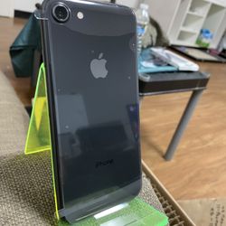 iPhone 8 Unlocked 