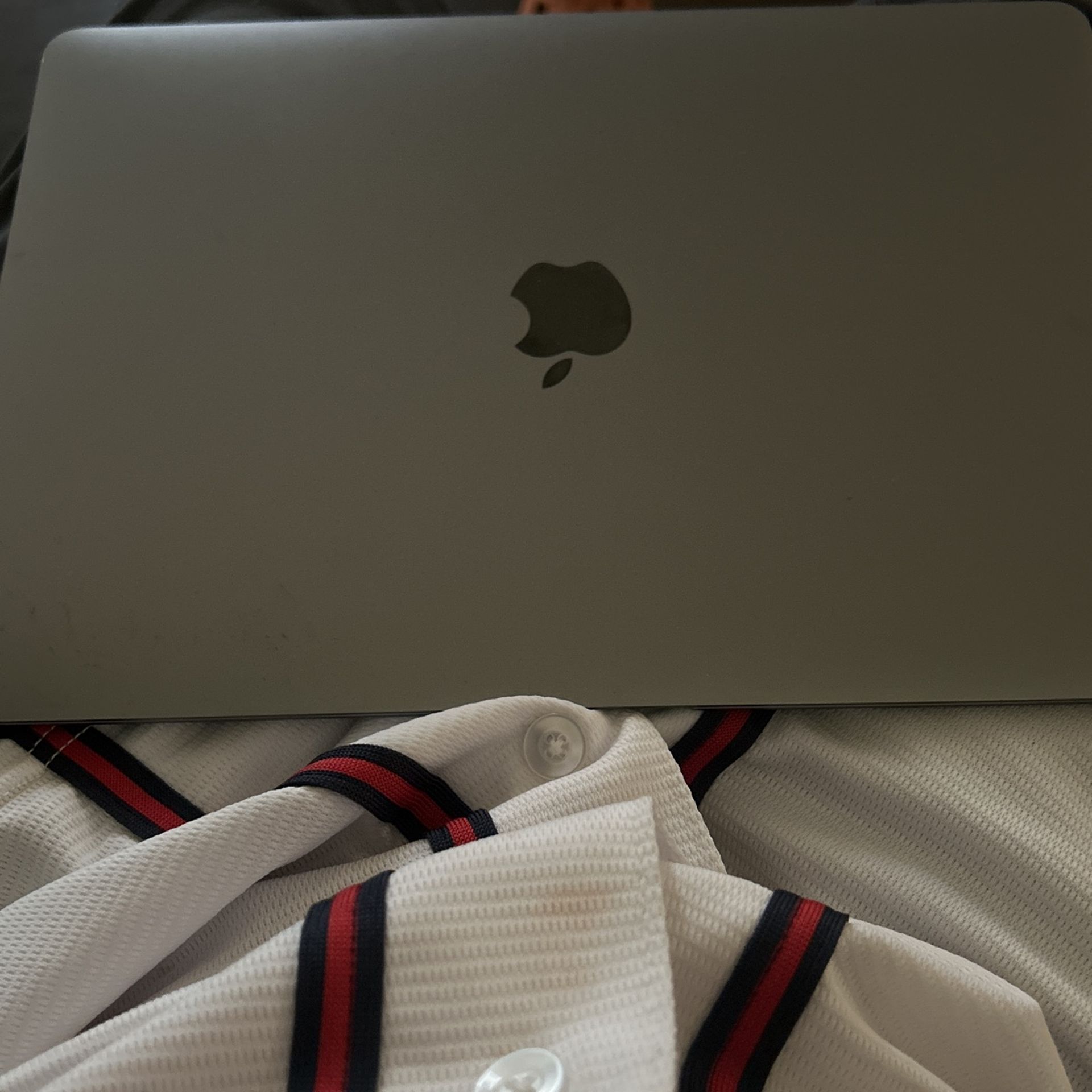 Apple Macbook Air 2020