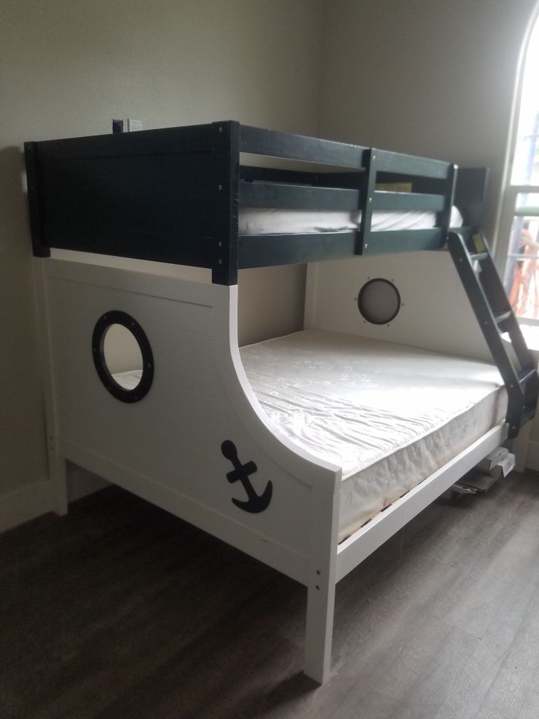 Bunk bed nautical