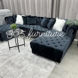NEW BLACK COUCH