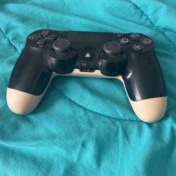 PS4 Controller 