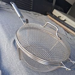 Parini Masters BBQ Grill/Fry Basket W/ Locking Lid