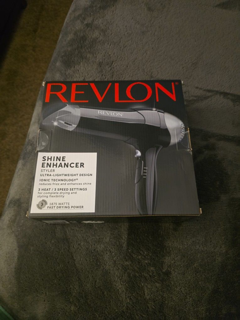 Revlon blow dryer with shine Enhancer