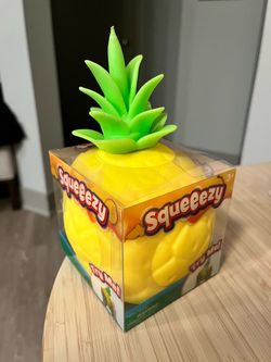 Squeeezy Pineapple