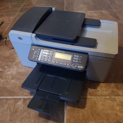 hp office jet 5610 PRINTER <needs a new home>